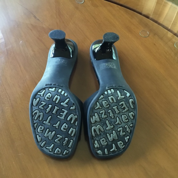 Shoes - Picture 2 of 4